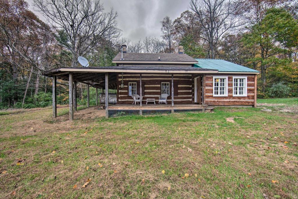 Remote 1901 Studio Cabin with Loft - Pets Allowed! - image 6