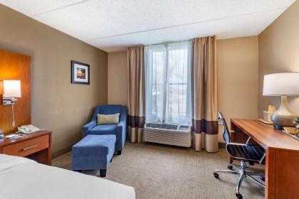 Comfort Inn Alliance - image 9