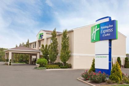 Holiday Inn Express & Suites Alliance an IHG Hotel - image 10