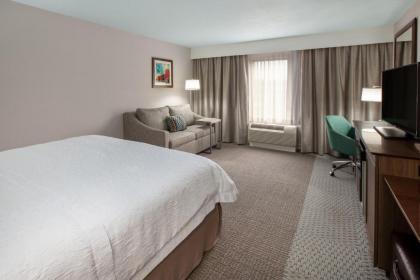 Hampton Inn & Suites-Alliance OH - image 9