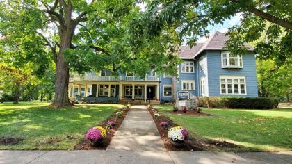 Saravilla Bed  Breakfast Michigan