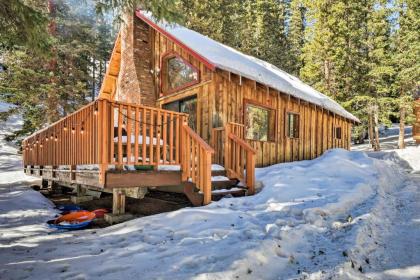 Alma Cloud 9 Cabin with Fireplace and Wooded Views! - image 10