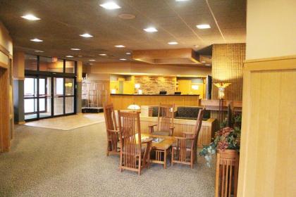 Ramada by Wyndham Alpena - image 7