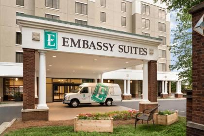 Embassy Suites by Hilton Atlanta Alpharetta - image 18