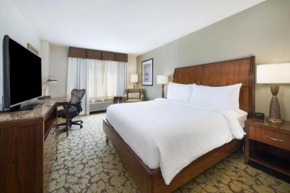 Hilton Garden Inn Atlanta North/Alpharetta - image 7