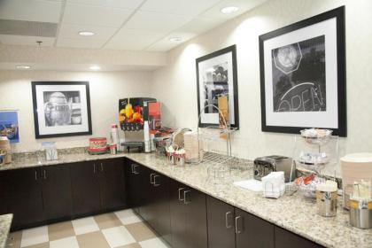 Hampton Inn & Suites Alpharetta-Windward - image 19