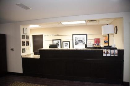 Hampton Inn & Suites Alpharetta-Windward - image 6