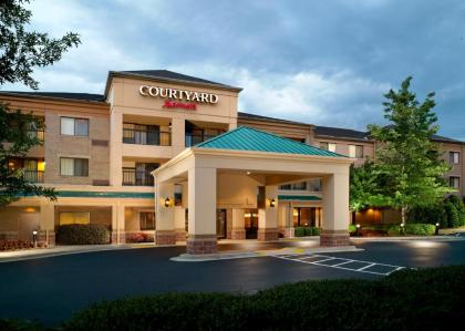 Courtyard By Marriott Atlanta Alpharetta