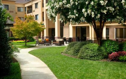 Courtyard by Marriott Atlanta Alpharetta - image 15