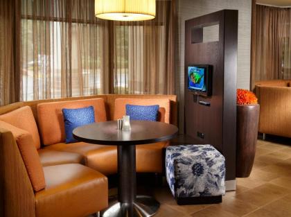 Courtyard by Marriott Atlanta Alpharetta - image 7