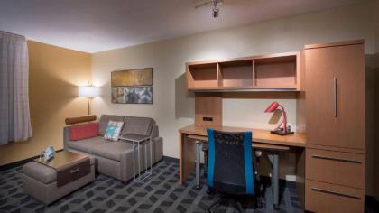 TownePlace Suites by Marriott Atlanta Alpharetta - image 2