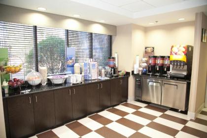 Hampton Inn Alpharetta/Roswell - image 3