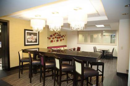 Hampton Inn Alpharetta/Roswell - image 4