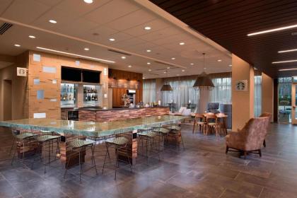 Courtyard by Marriott Atlanta Alpharetta/Avalon Area