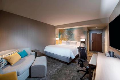 Courtyard by Marriott Atlanta Alpharetta/Avalon Area - image 7