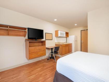 WoodSpring Suites Atlanta Alpharetta - image 15