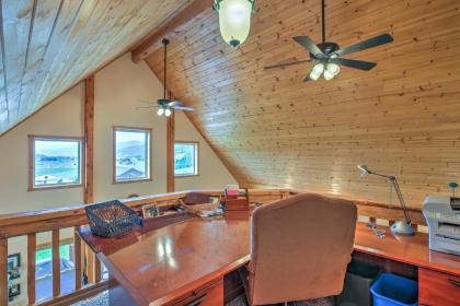 Luxe Alpine Cabin with Wraparound Deck and Mtn Views! - image 5