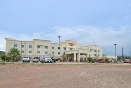 Hampton Inn Alpine - image 9