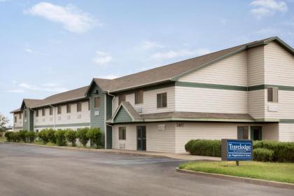 Travelodge by Wyndham Alpine - image 9