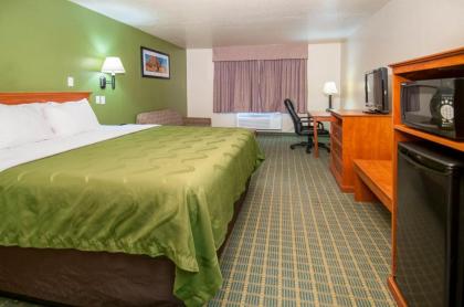 Quality Inn Alpine - image 8