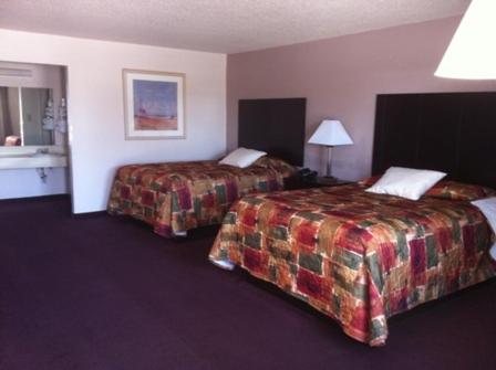 America's Best Value Inn Alpine - image 5