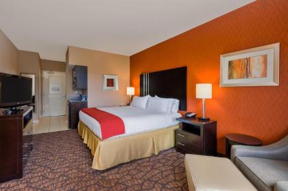 Holiday Inn Express and Suites Alpine an IHG Hotel - image 10