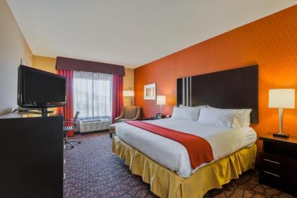 Holiday Inn Express and Suites Alpine an IHG Hotel - image 15