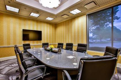 DoubleTree by Hilton Chicago/Alsip - image 12