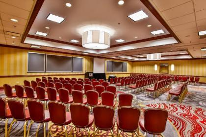 DoubleTree by Hilton Chicago/Alsip - image 8