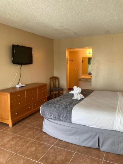 Altamonte Springs Hotel and Suites - image 12