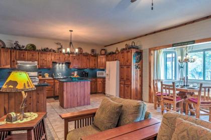 Spacious Alto House on 8 Private Acres with Hot Tub! - image 3