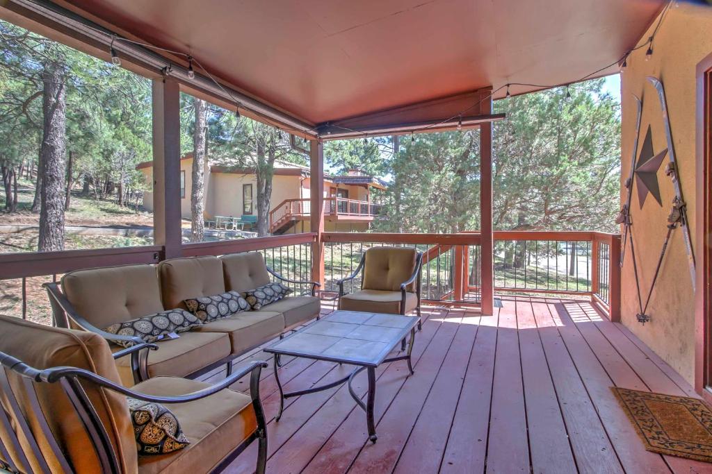 Charming Alto Condo 2 Mi to Ruidoso Winter Park! - main image