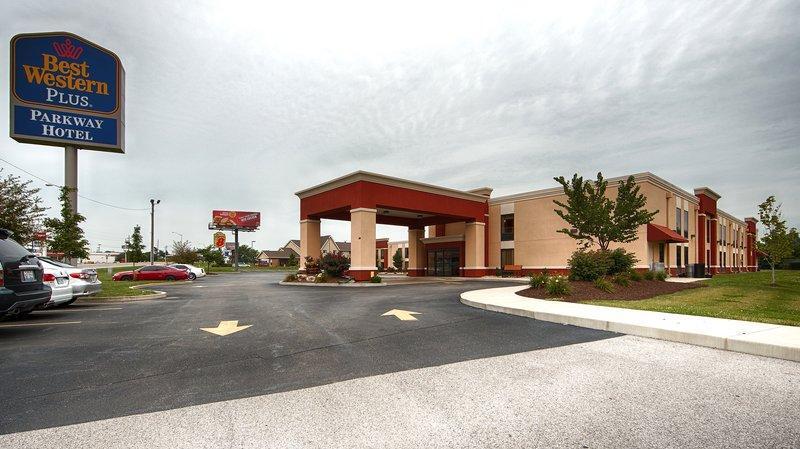 Best Western Plus Parkway Hotel - main image