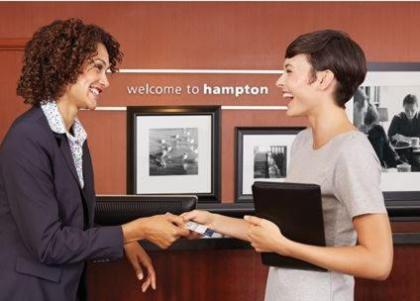 Hampton Inn & Suites St. Louis/Alton IL - image 7