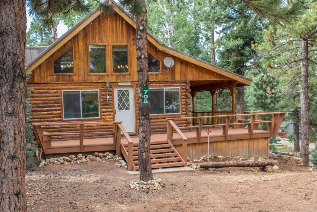 Duck Creek Cozy Cabin - main image