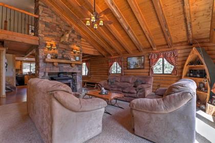 Duck Creek Village Cabin with Deck and Fire Pit! - image 7