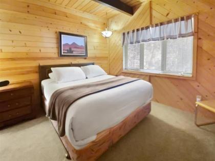 Whispering Pines Getaway - image 12