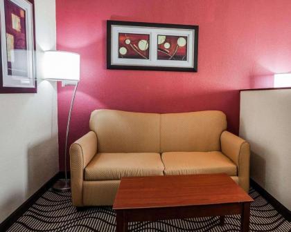 Quality Inn & Suites Altoona - Des Moines - image 12