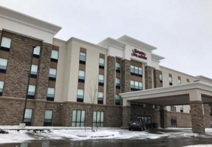 Hampton Inn and Suites Altoona-Des Moines by Hilton - image 2