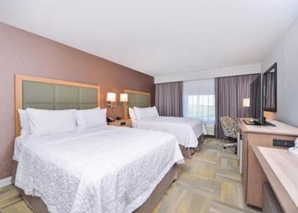 Hampton Inn and Suites Altoona-Des Moines by Hilton - image 7