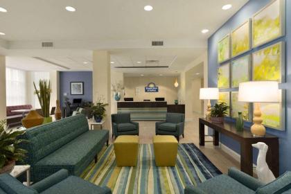 Days Inn & Suites by Wyndham Altoona - image 7