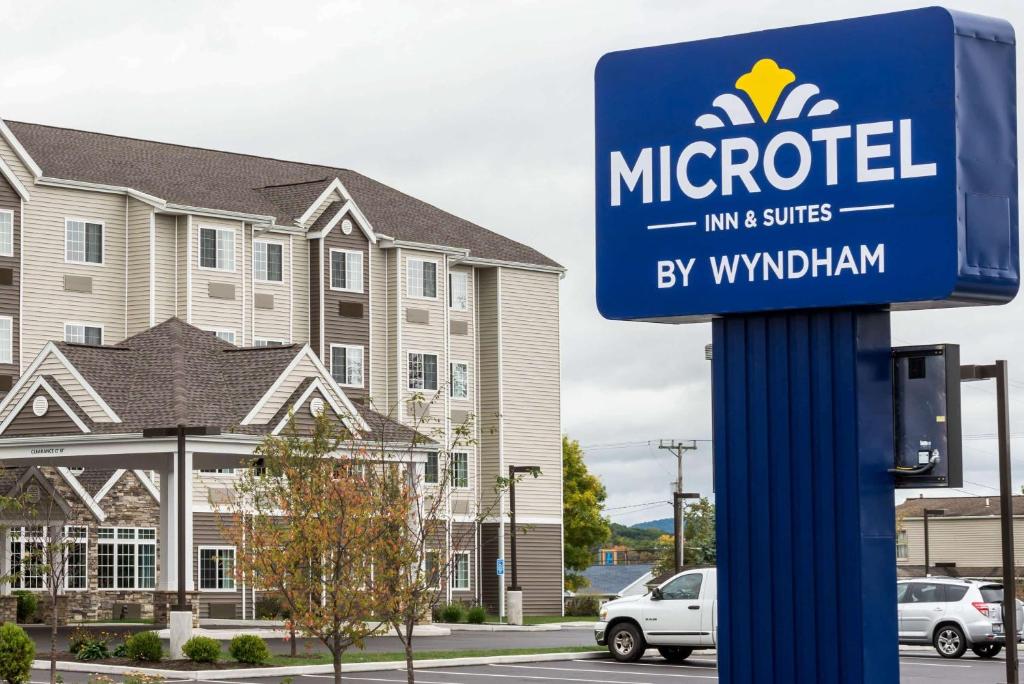 Microtel Inn & Suites by Wyndham Altoona - main image