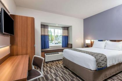 Microtel Inn & Suites by Wyndham Altoona - image 7