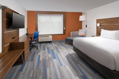 Holiday Inn Express & Suites by IHG Altoona an IHG Hotel - image 12