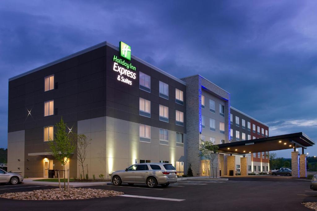 Holiday Inn Express & Suites by IHG Altoona an IHG Hotel - image 4