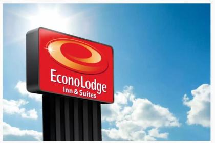 Econo Lodge Inn & Suites - image 2