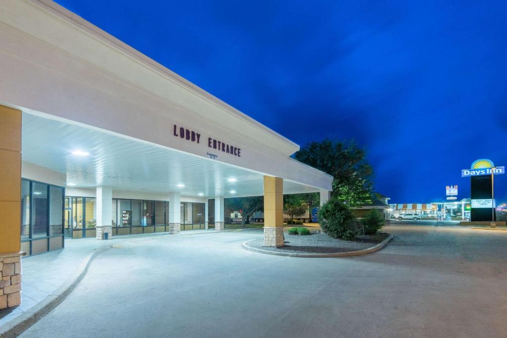 Days Inn by Wyndham Altus - main image