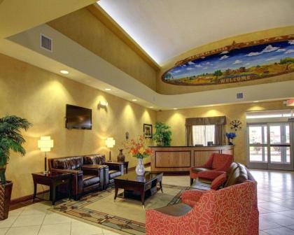 Comfort Inn & Suites Alvarado - image 15