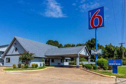 Motel 6-Alvin TX - image 15