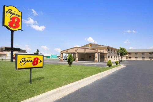 Super 8 by Wyndham Amarillo Central TX - main image